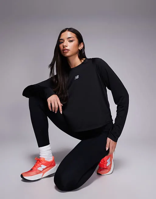 

Черный топ с длинными рукавами New Balance Infinity Propel