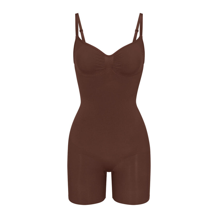 

Боди до средины бедра SKIMS Seamless Sculpt, цвет Cocoa