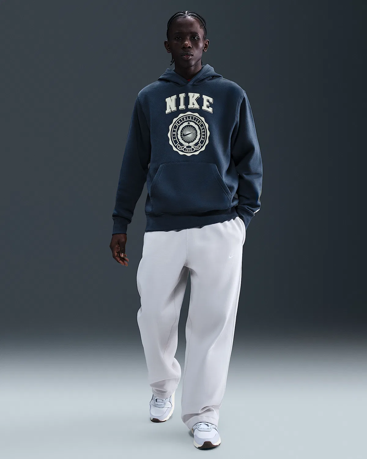 Мужская флисовая худи-пуловер Nike Club, Thunder Blue/Coconut Milk/Sail — фото 4