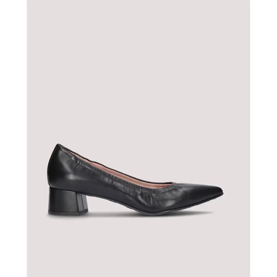 

Женские туфли из кожи наппа черного цвета Pretty Ballerinas, черный