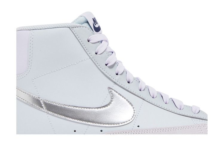 Кроссовки Nike Blazer Mid '77 GS 'Platinum Grape Metallic Silver', белый — фото 3
