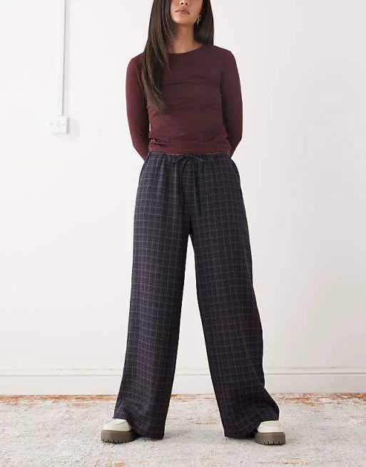 

Бордовые брюки в клетку Reclaimed Vintage