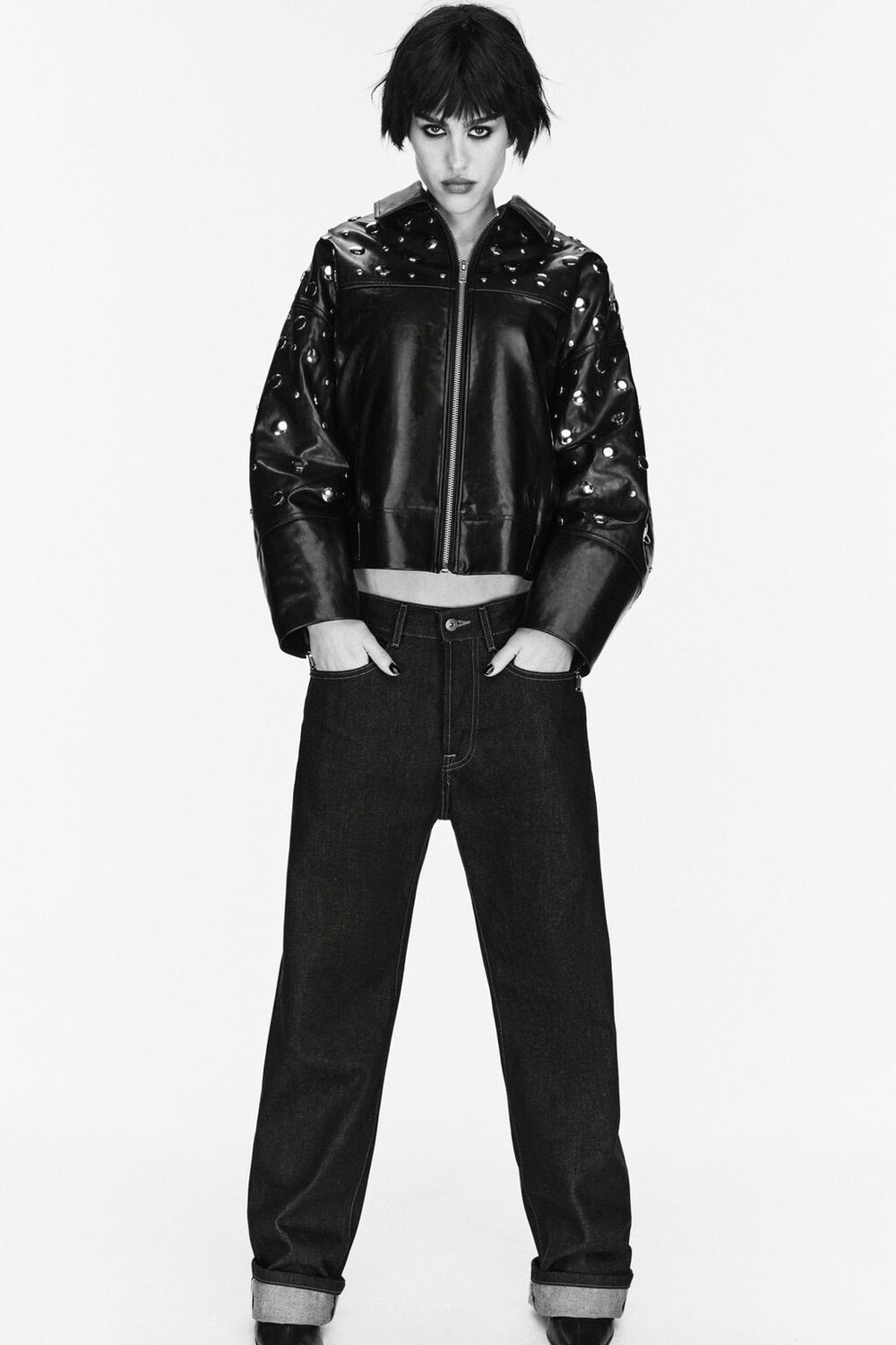 

Куртка из искусственной кожи с заклепками ZARA, черный