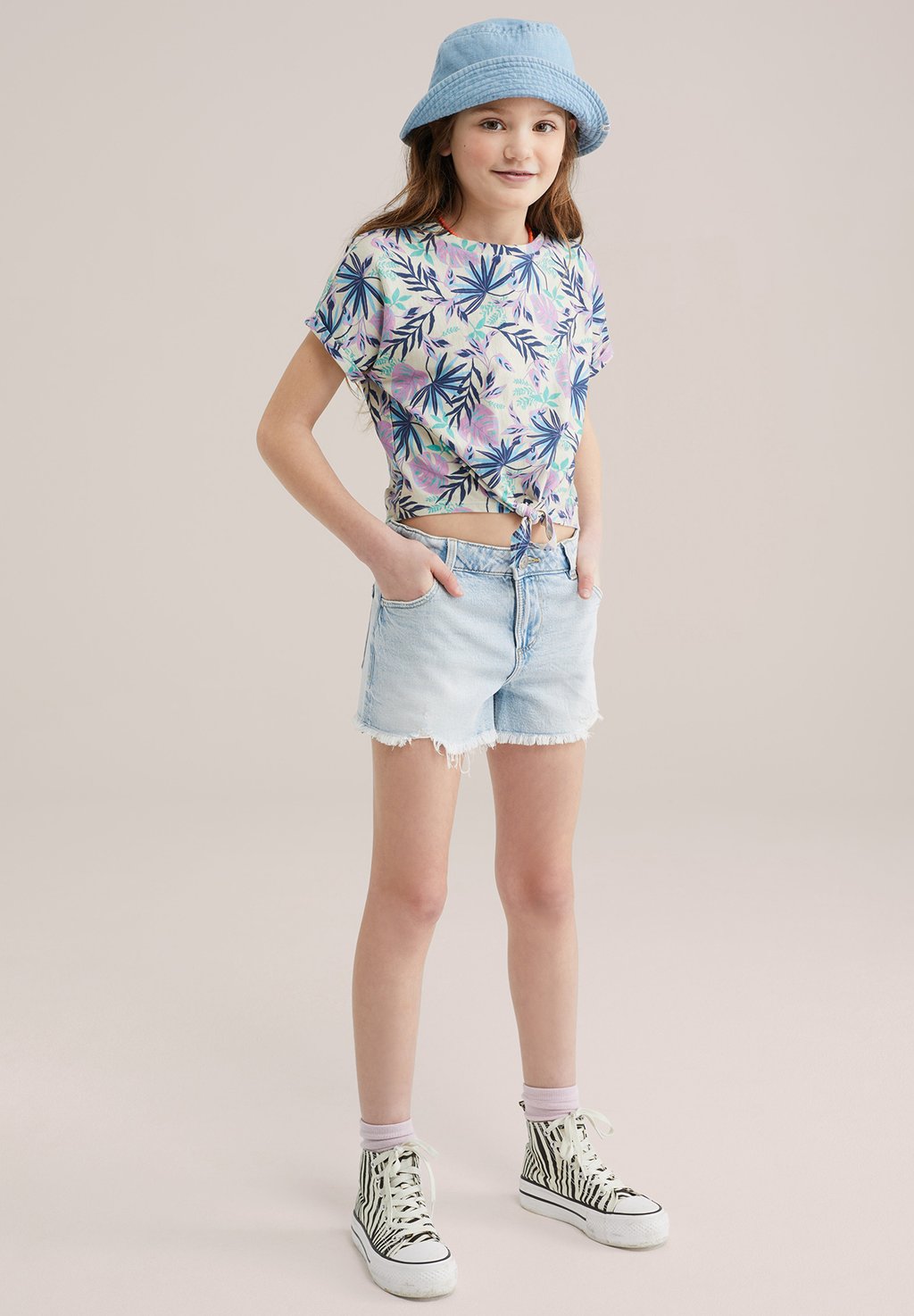

Футболка с принтом WE Fashion, лиловый