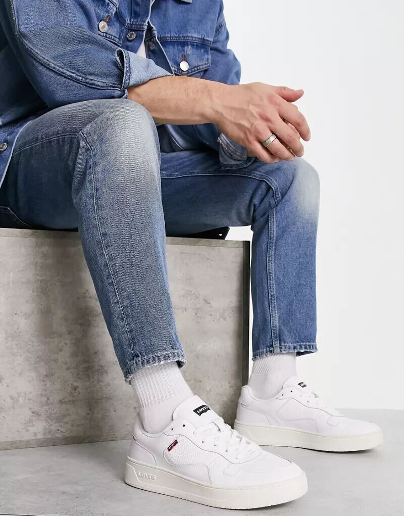 

Белые кожаные кроссовки Levi's Glide с массивной подошвой и красной биркой с логотипом, Серый, Белые кожаные кроссовки Levi's Glide с массивной подошвой и красной биркой с логотипом