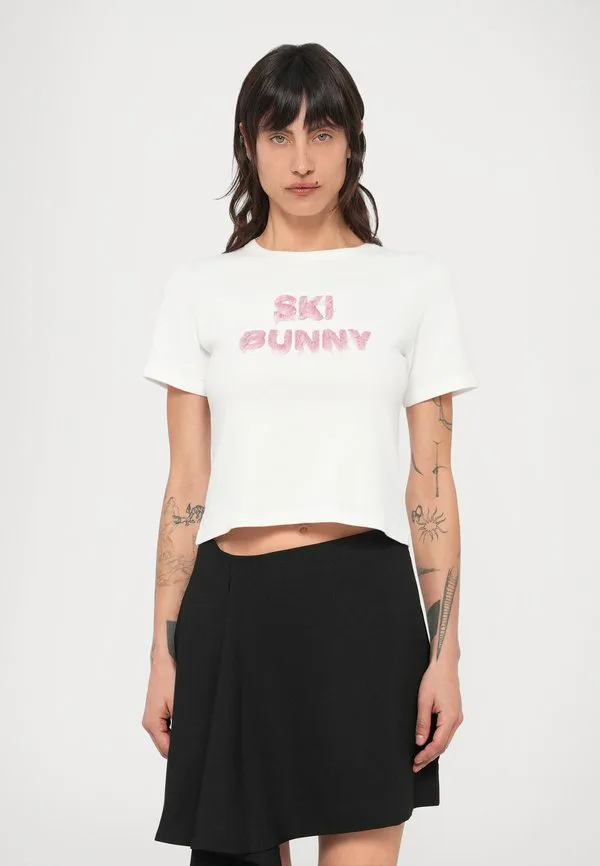 

Футболка с принтом пушистой кошечки Holzweiler, White, Белый, Футболка с принтом пушистой кошечки Holzweiler, White