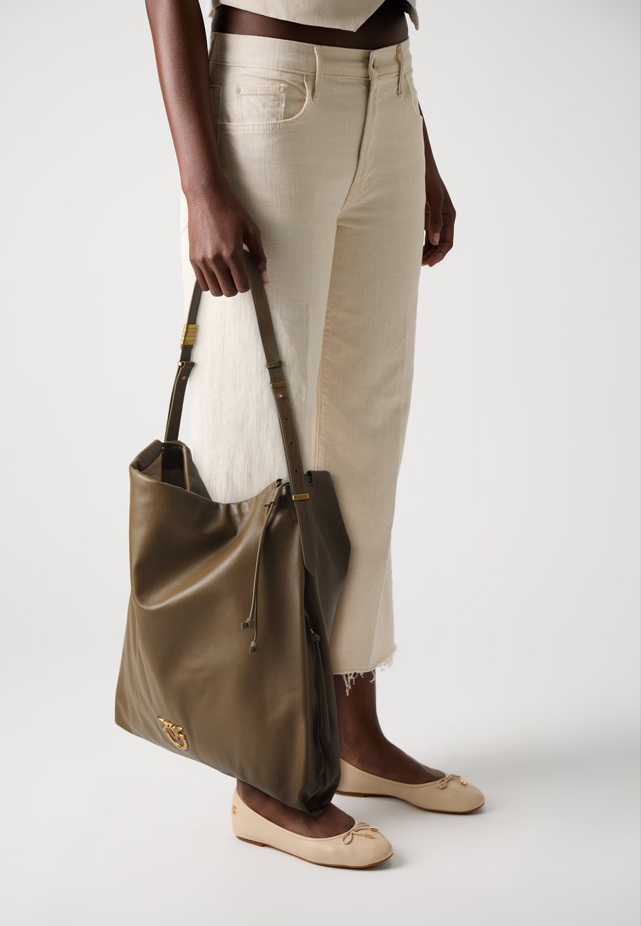 

Сумка-шоппер Pinko SLOUCHY, Scricciolo/Antique Gold-Coloured/Taupe