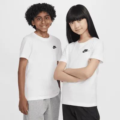 

Футболка Nike Sportswear, белый
