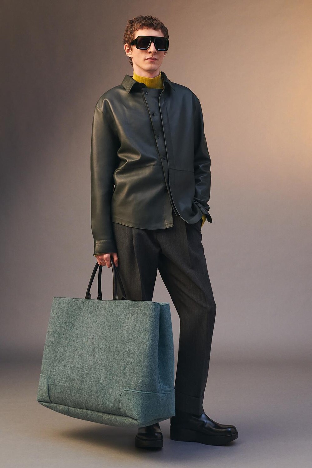 

Кожаная рубашка ZARA, антрацитово-серый