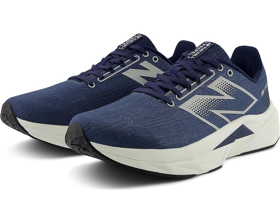 

Кроссовки New Balance FuelCell Propel v5, цвет NB Navy/Light Arctic Grey