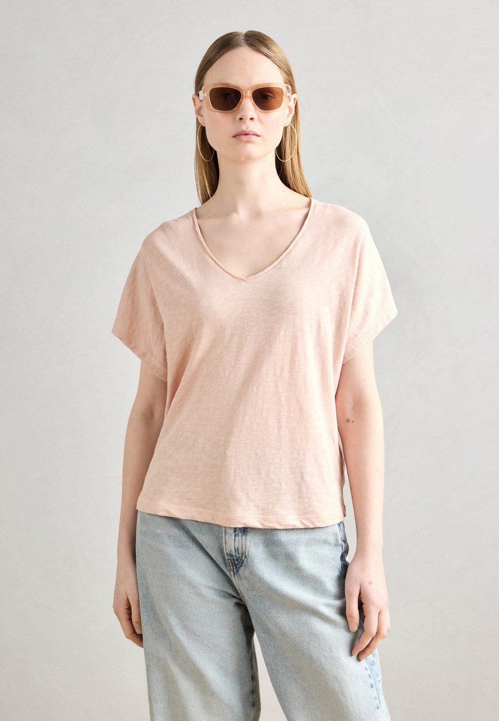 

Базовая футболка V NECK SHORT SLEEVE Marc O'Polo, светло-розовый