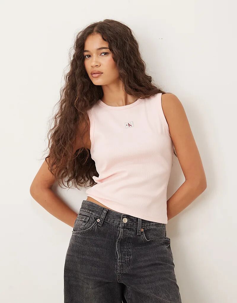 

Майка с плетеной этикеткой Calvin Klein Jeans пастельно-розового цвета