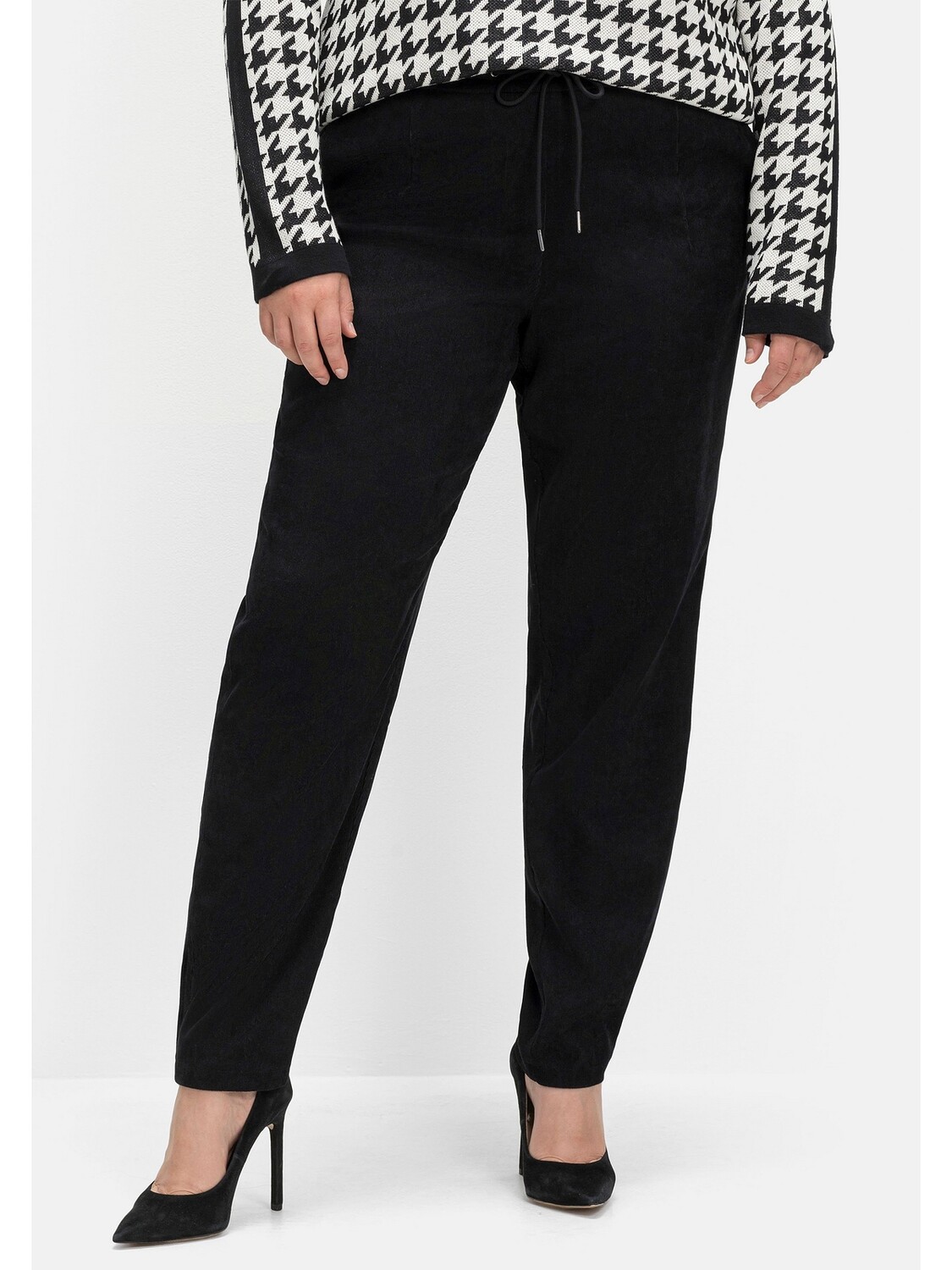 

Брюки sheego Joggpants, черный