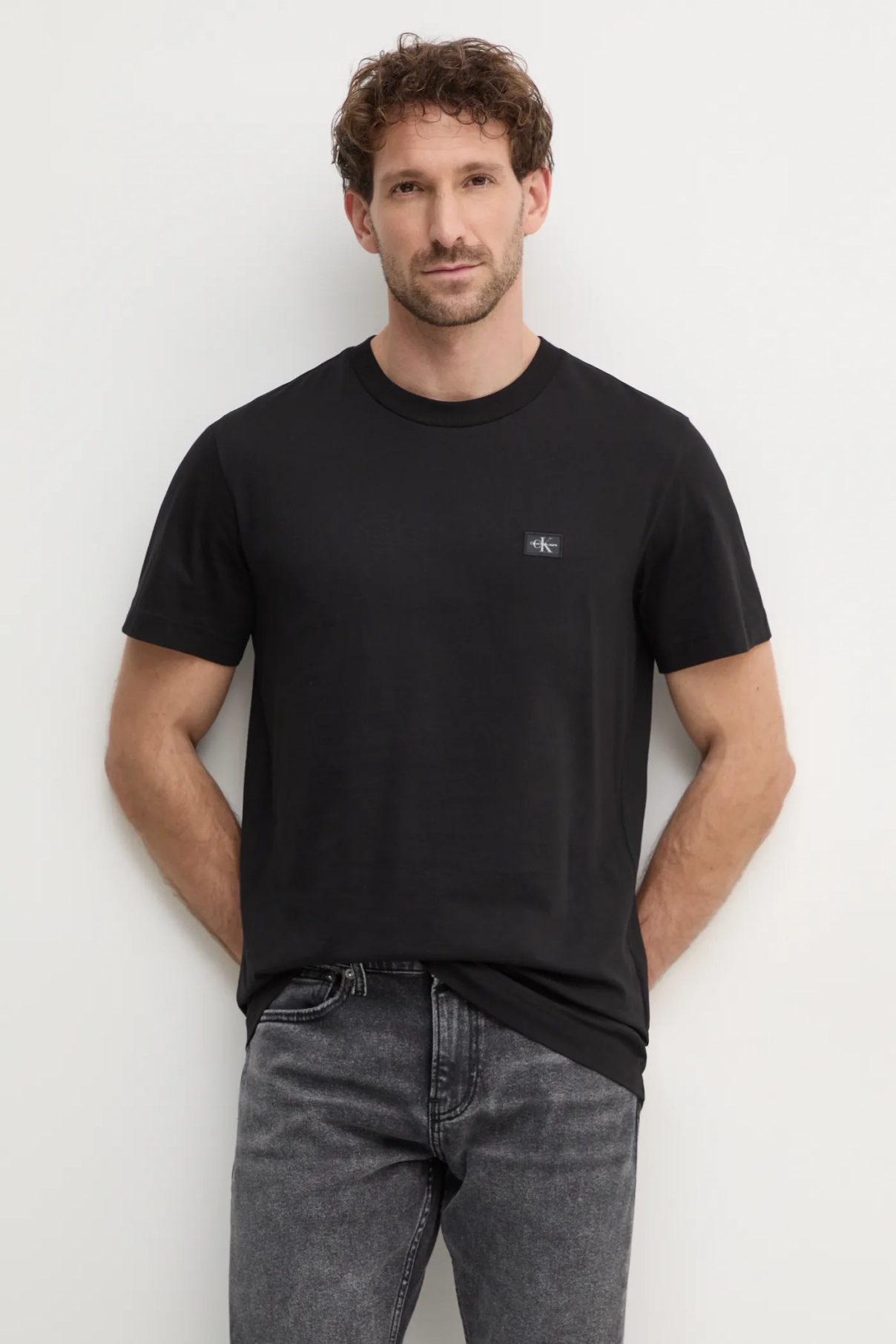 

Футболка Calvin Klein Jeans, черный
