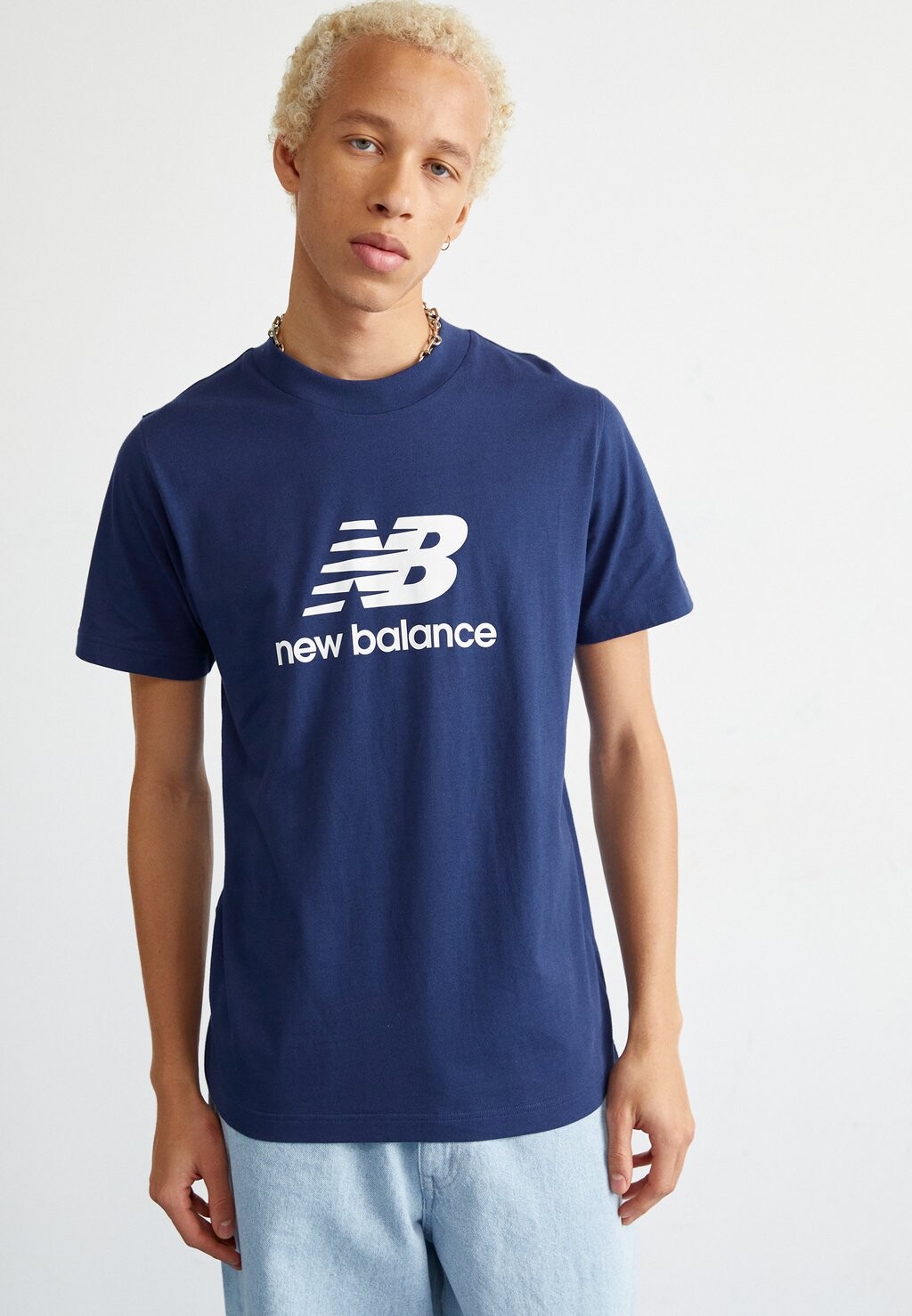 

Футболка с принтом ESSENTIALS STACKED LOGO New Balance, цвет navy