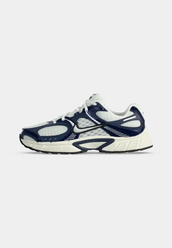 Кроссовки Nike Sportswear V5 rnr, белый/тёмно-синий/металлик-серебристый — фото 2