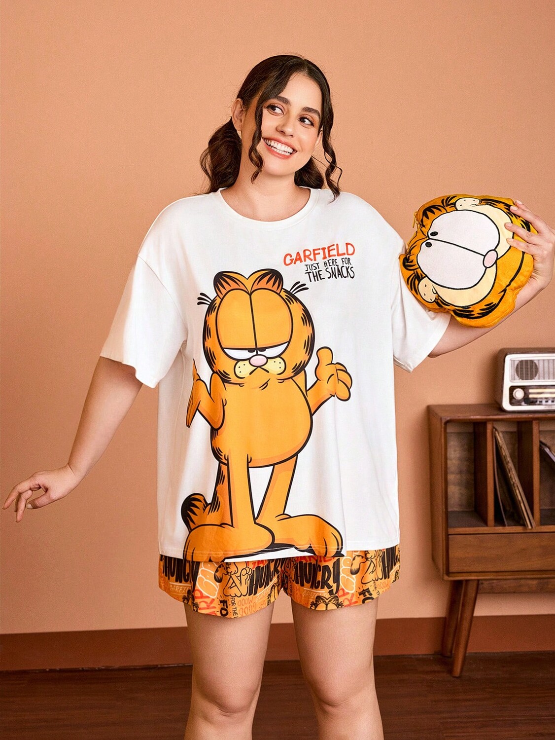 

Пижамный комплект больших размеров GARFIELD Garfield X Shein, мультиколор