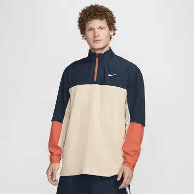 

Куртка Nike Golf Club, цвет Sanddrift/Armory Navy/Vintage Coral/White
