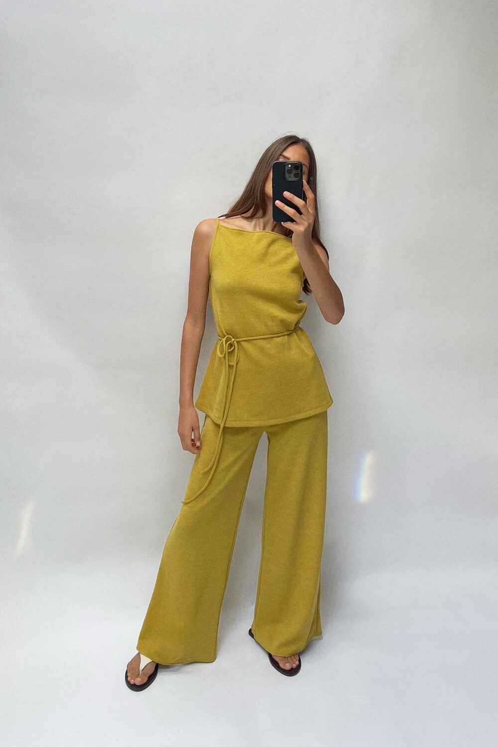 

Широкие брюки из мягкого пике ZARA, цвет mustard