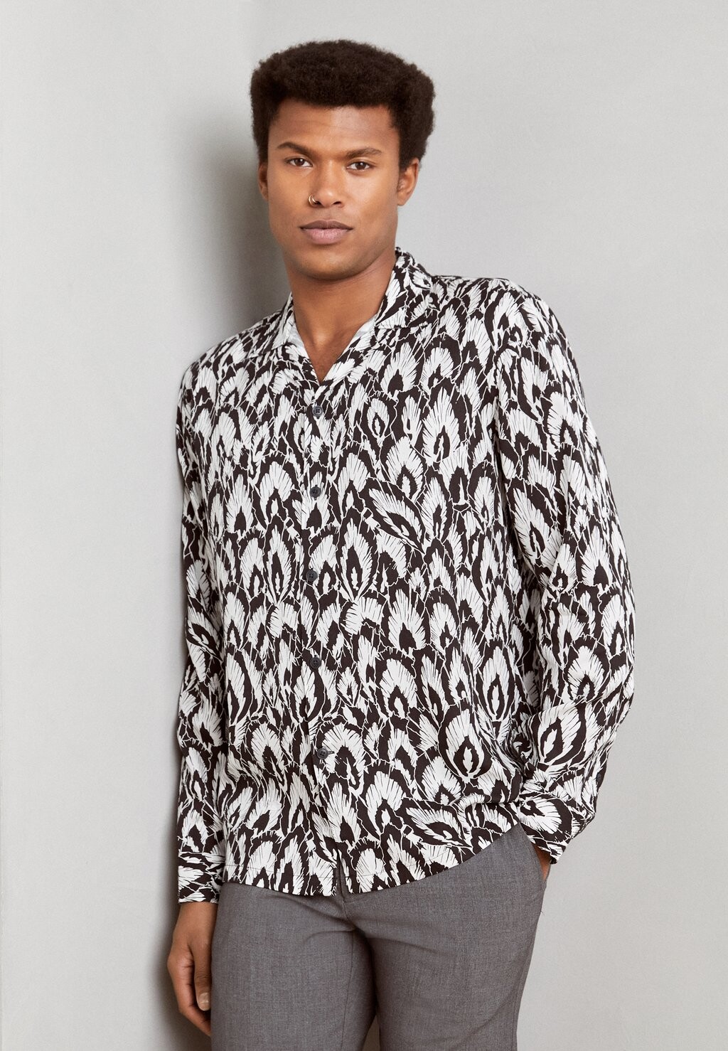

Рубашка Leaf Shirt Lindbergh, черный