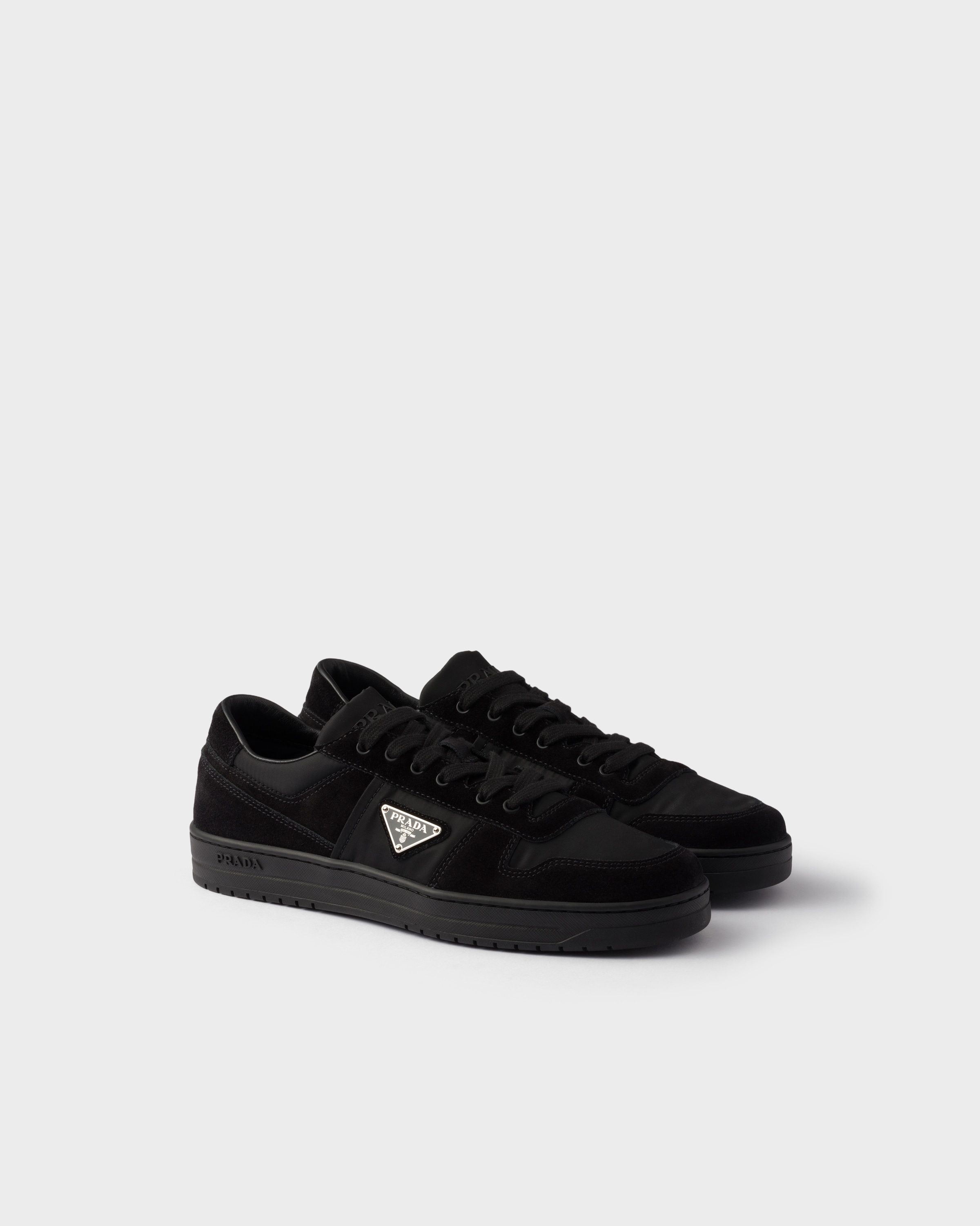 Кроссовки Downtown из Re-Nylon и замши Prada, черный