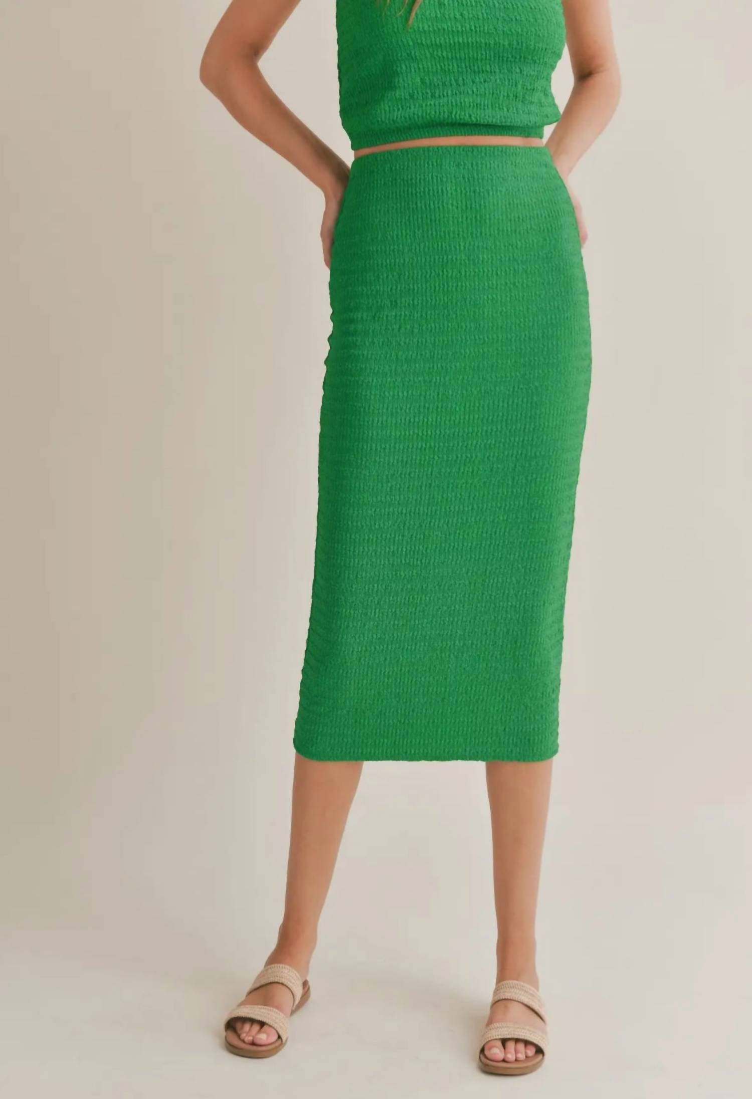 

Юбка миди So Fresh в цвете Kelly Green Sadie & Sage