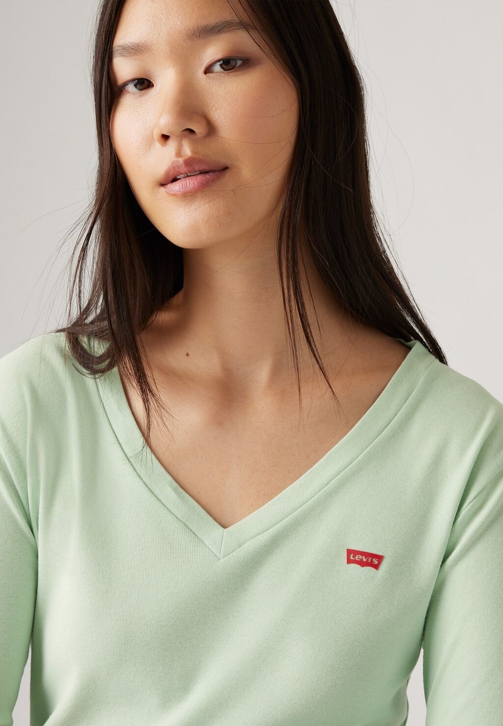

Топ с длинными рукавами ESSENTIAL VNECK Levi's®, светло-зеленый