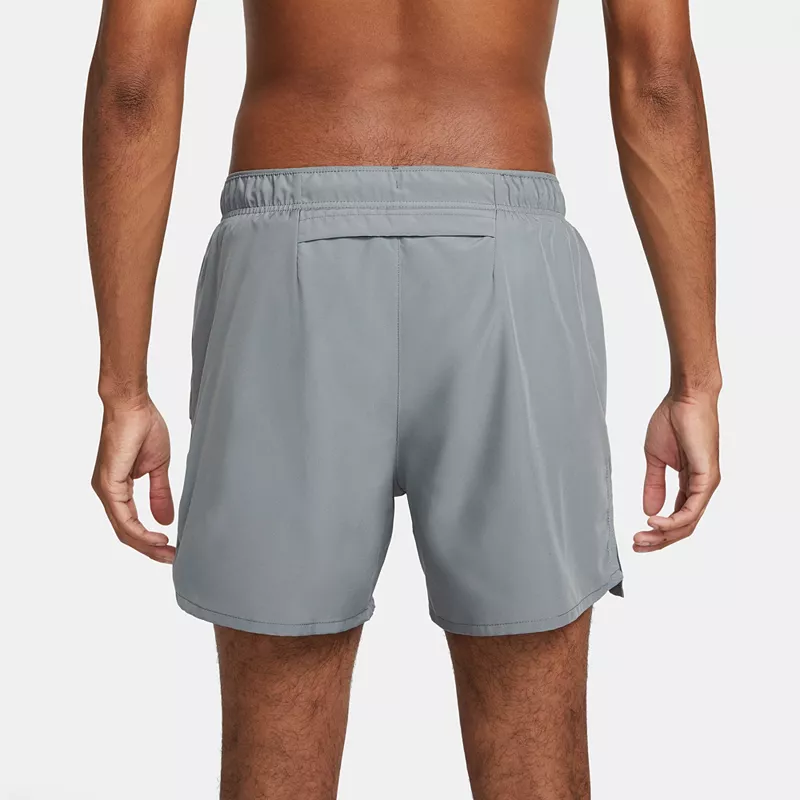 Мужские универсальные шорты Nike Dri-FIT Challenger 5 дюймов с короткой подкладкой, серый — фото 3