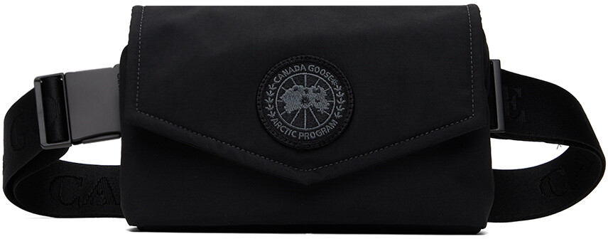 

Черная мини-поясная сумка Canada Goose, цвет Black