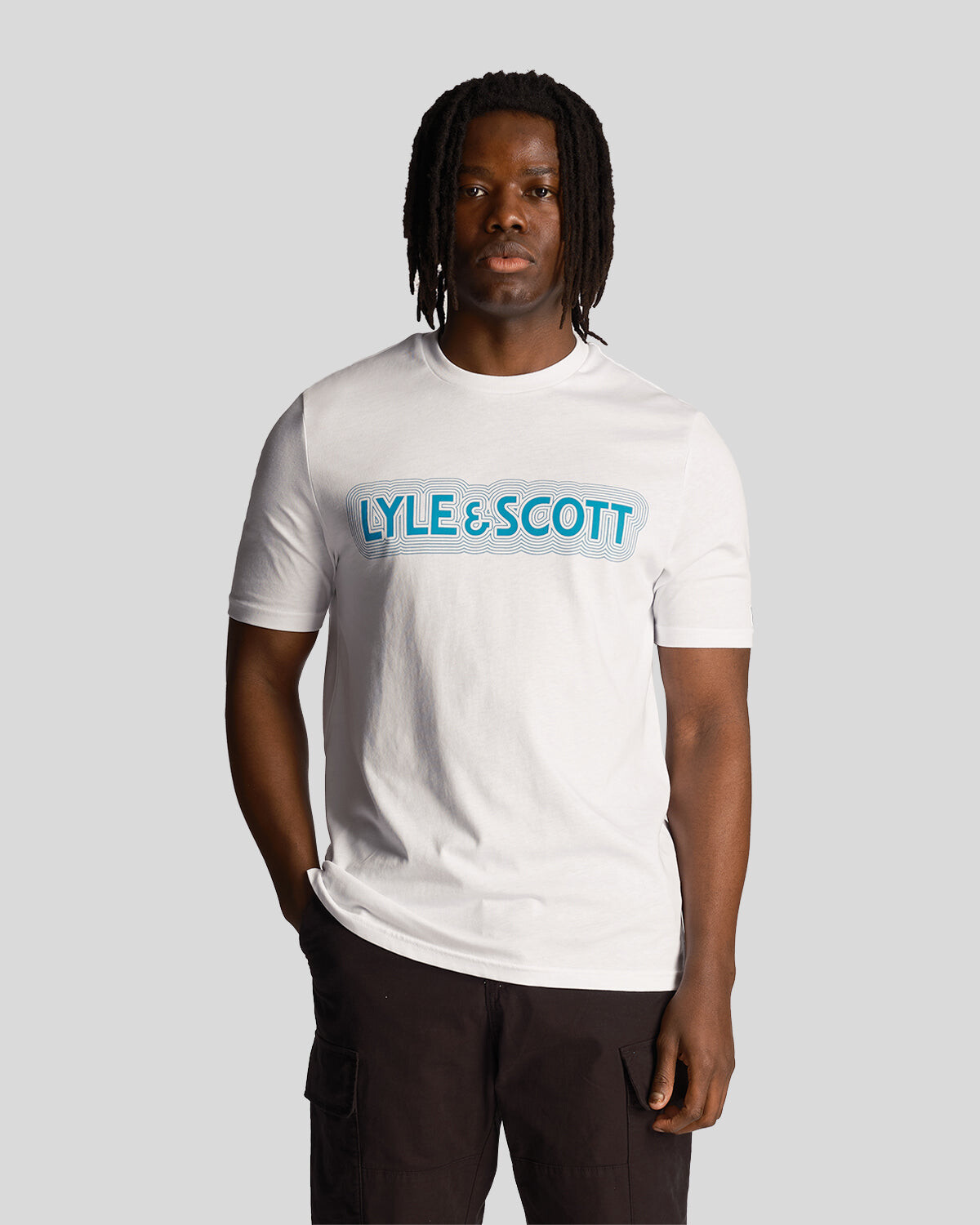 

Футболка с вибропринтом в Lyle & Scott, белый