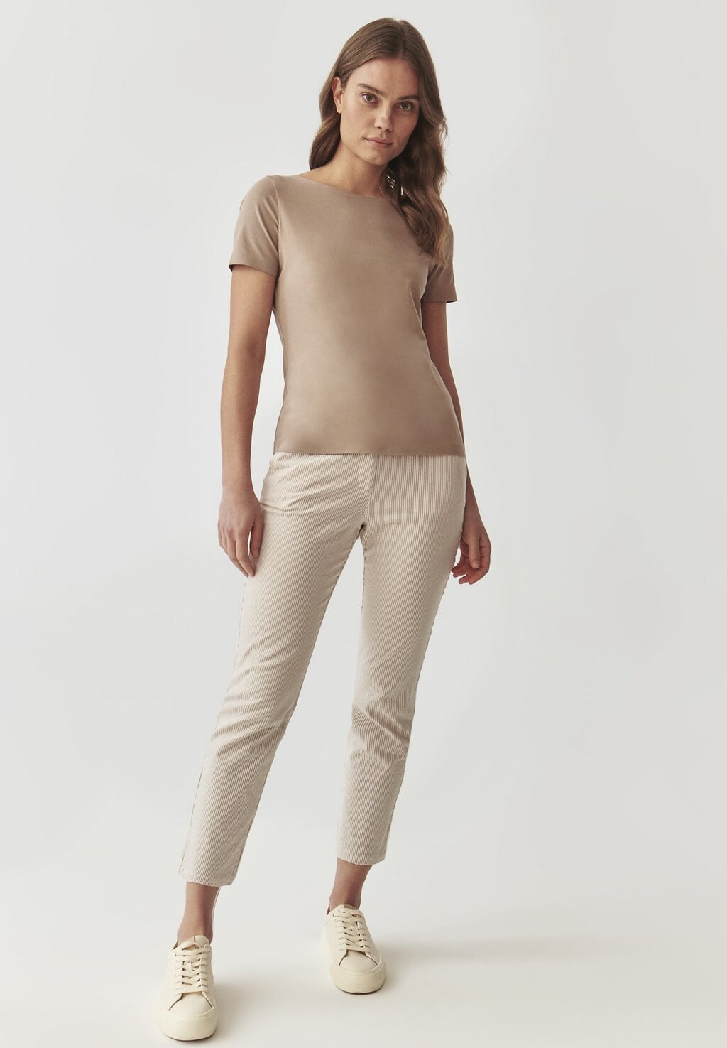 

Простая футболка MIKAJA TATUUM, цвет Beige