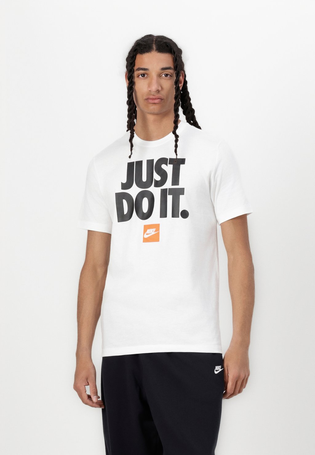 

Футболка с принтом TEE FRAN VERBIAGE Nike Sportswear, белый
