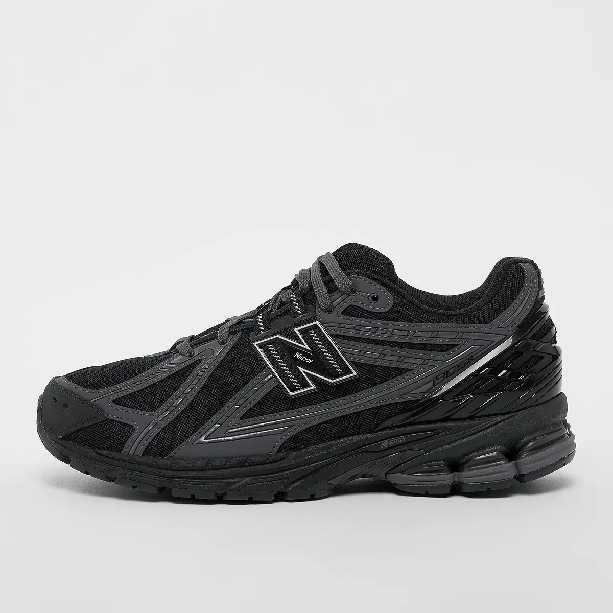 

Кроссовки New Balance 1906, черный