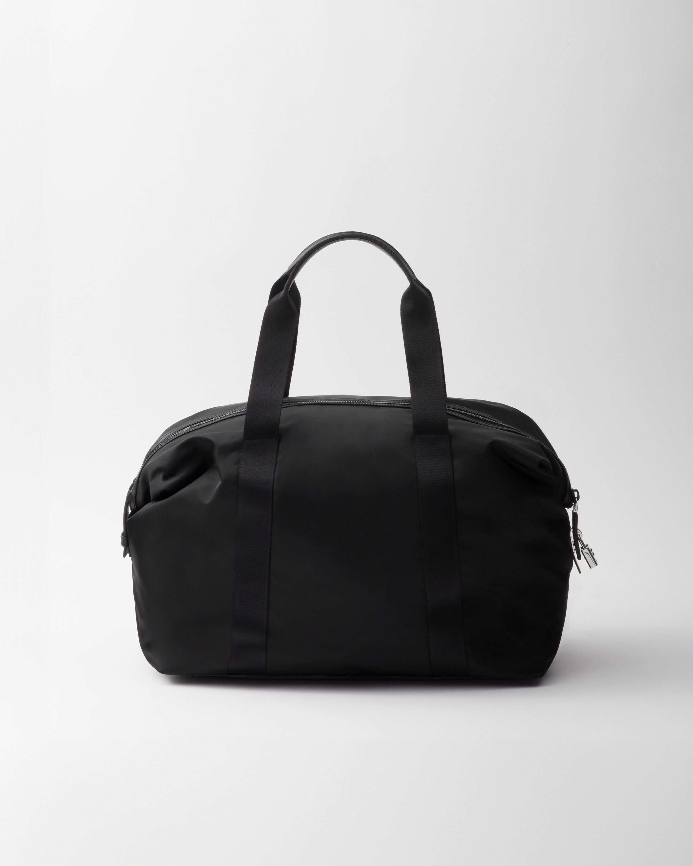 Дорожная сумка из материала Re-Nylon и кожи сафьяно Prada, черный — фото 3