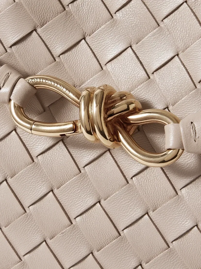 Andiamo средняя сумка-тоут из кожи Intrecciato BOTTEGA VENETA, бежевый — фото 4