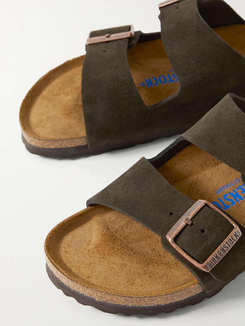 Замшевые сандалии Arizona Birkenstock, коричневый — фото 4
