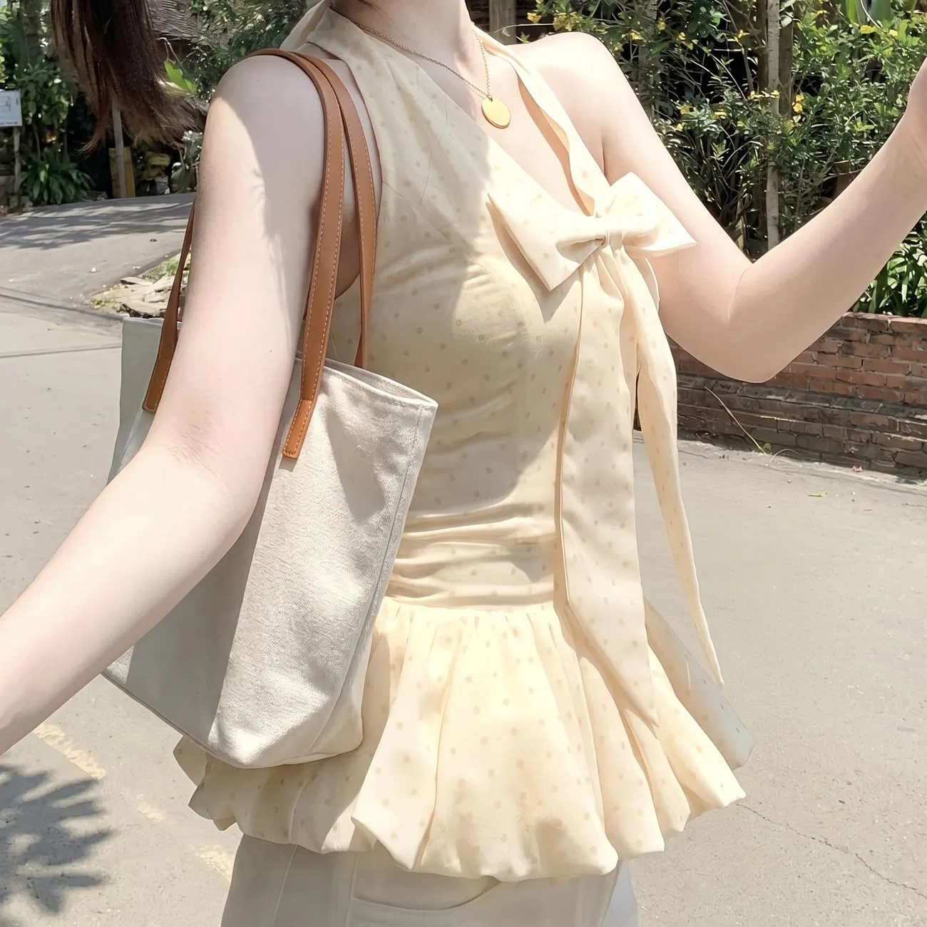 Блуза с гороховым принтом Halter Neck Top, желтый — фото 4