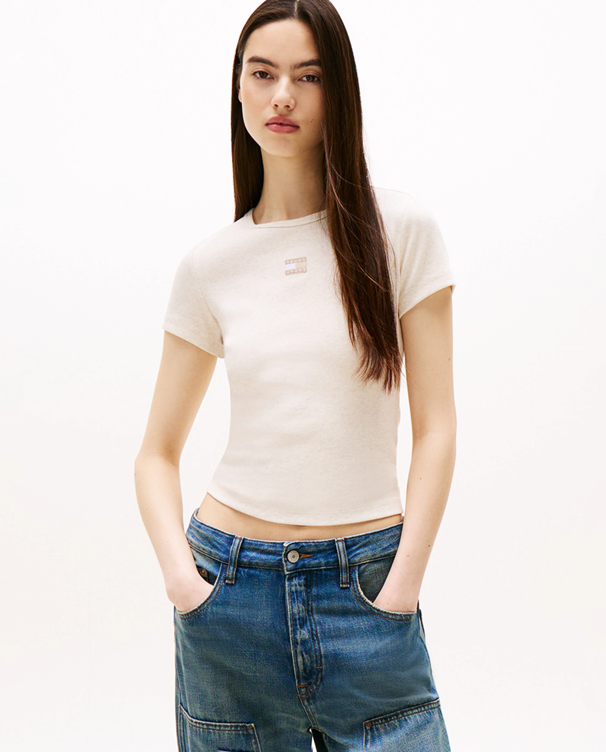 

Женская футболка с рубчиком облегающего кроя Tommy Jeans, коричневый