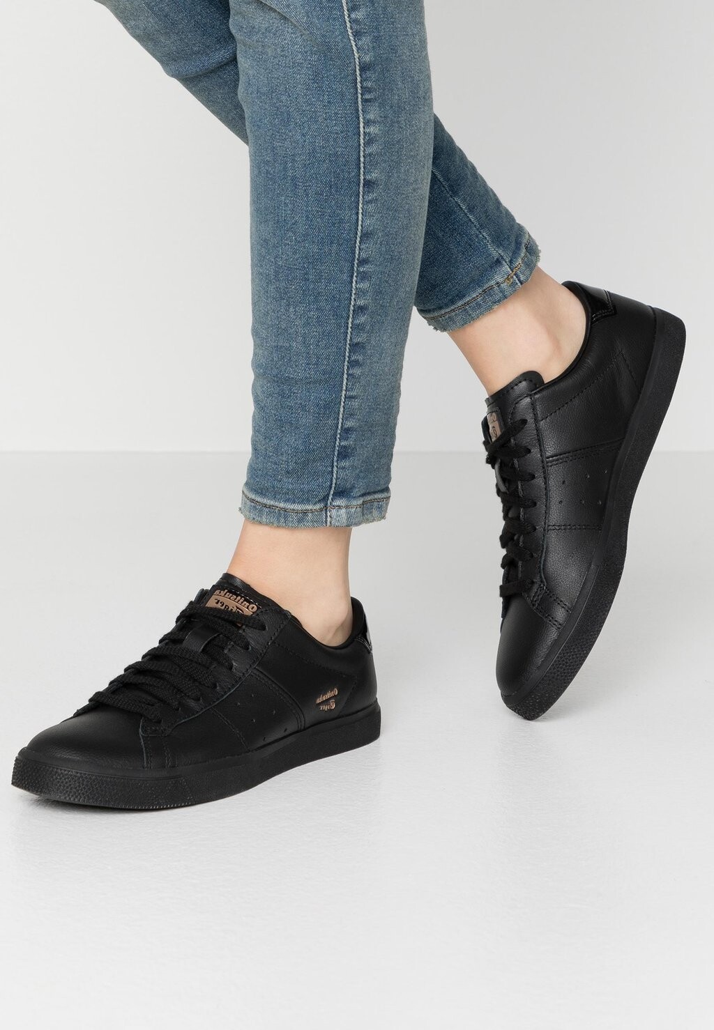 

Кроссовки Onitsuka Tiger, черный