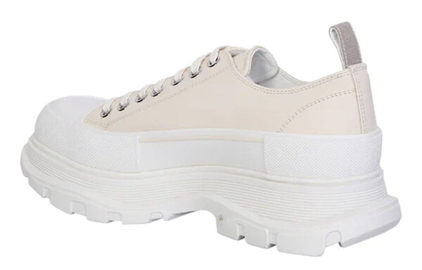 Кроссовки tread slick low-top sneakers 'cream pink white' Alexander Mcqueen, розовый — фото 3