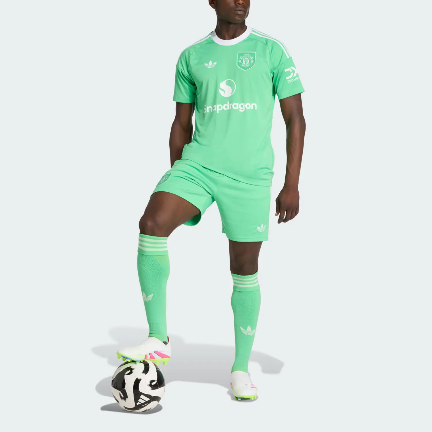 Футболка вратаря Manchester United 25/26 третья Adidas Originals, ярко-зеленый — фото 3