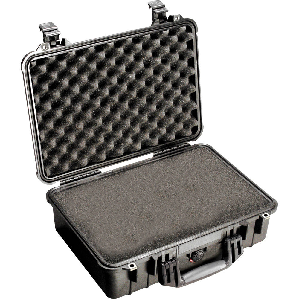 

Чехол Pelican 1500 с пеной (черный)