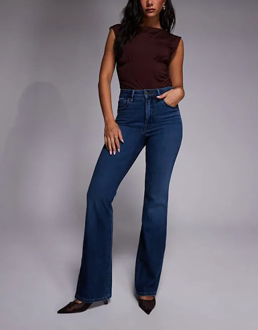 

Хорошие классические джинсы в стиле буткат в американском стиле Soft Tech синего цвета