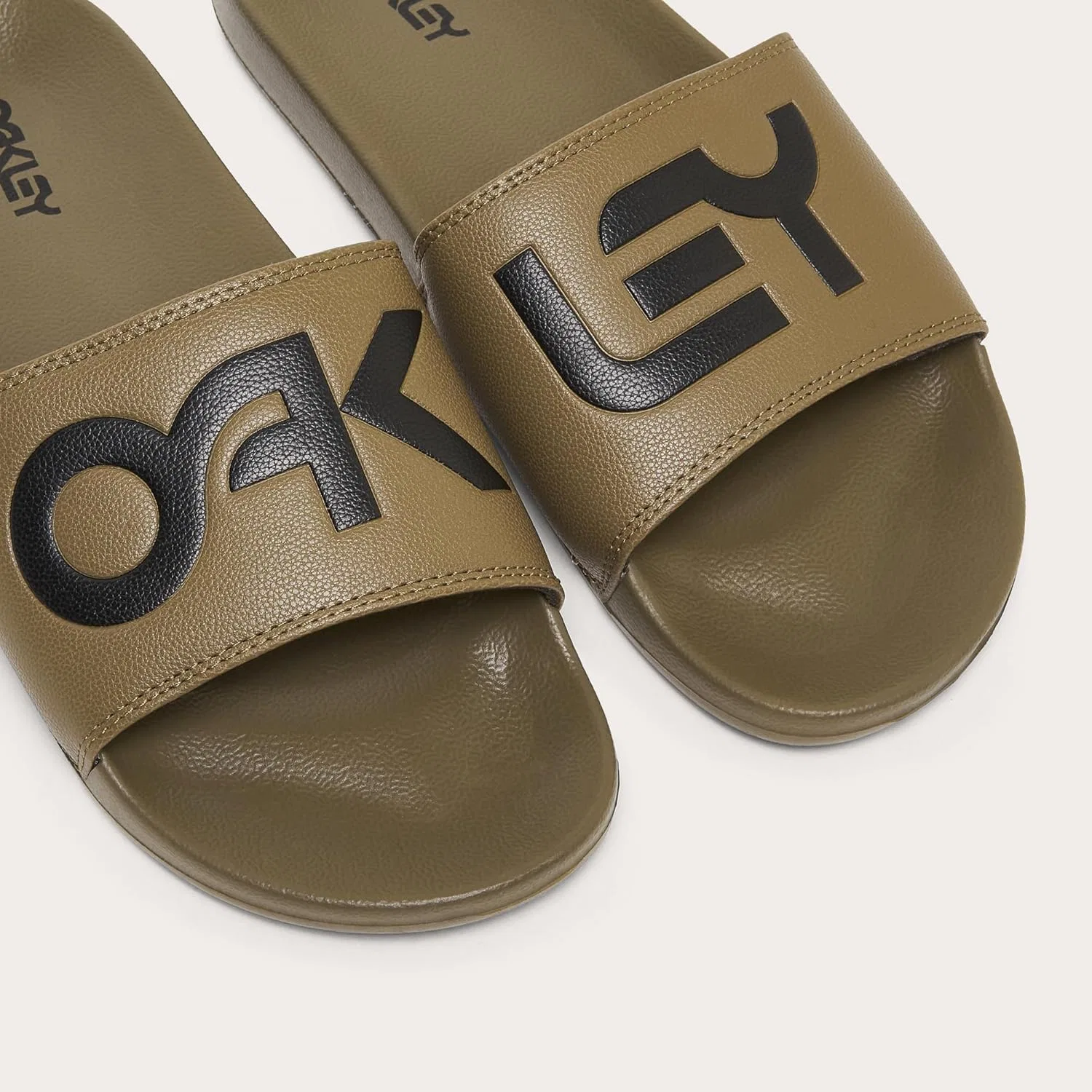 Сандалии мужские Oakley, армейский зеленый — фото 3