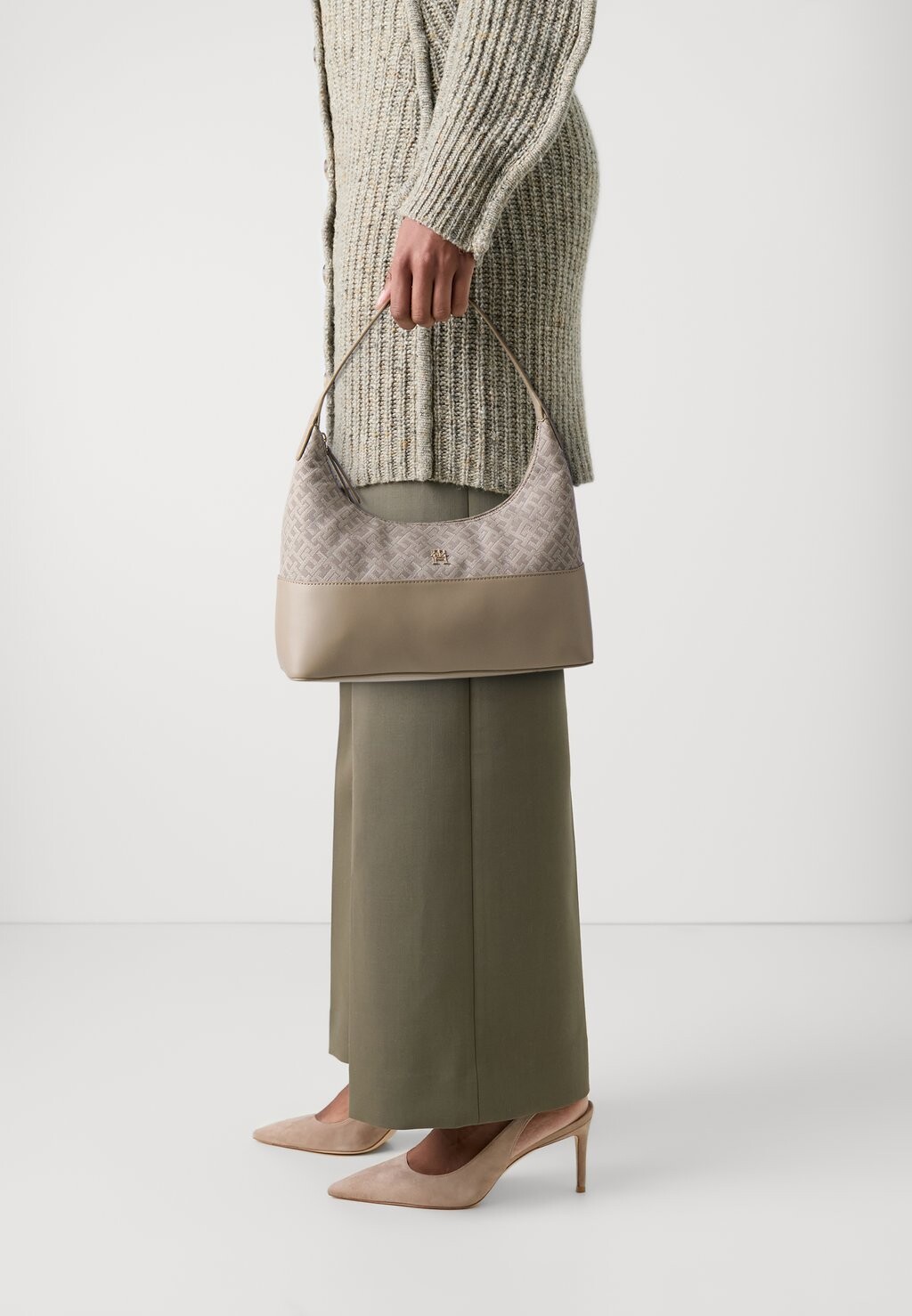 

Сумочка JACQUARD SHOULDER BAG Tommy Hilfiger, бежевый