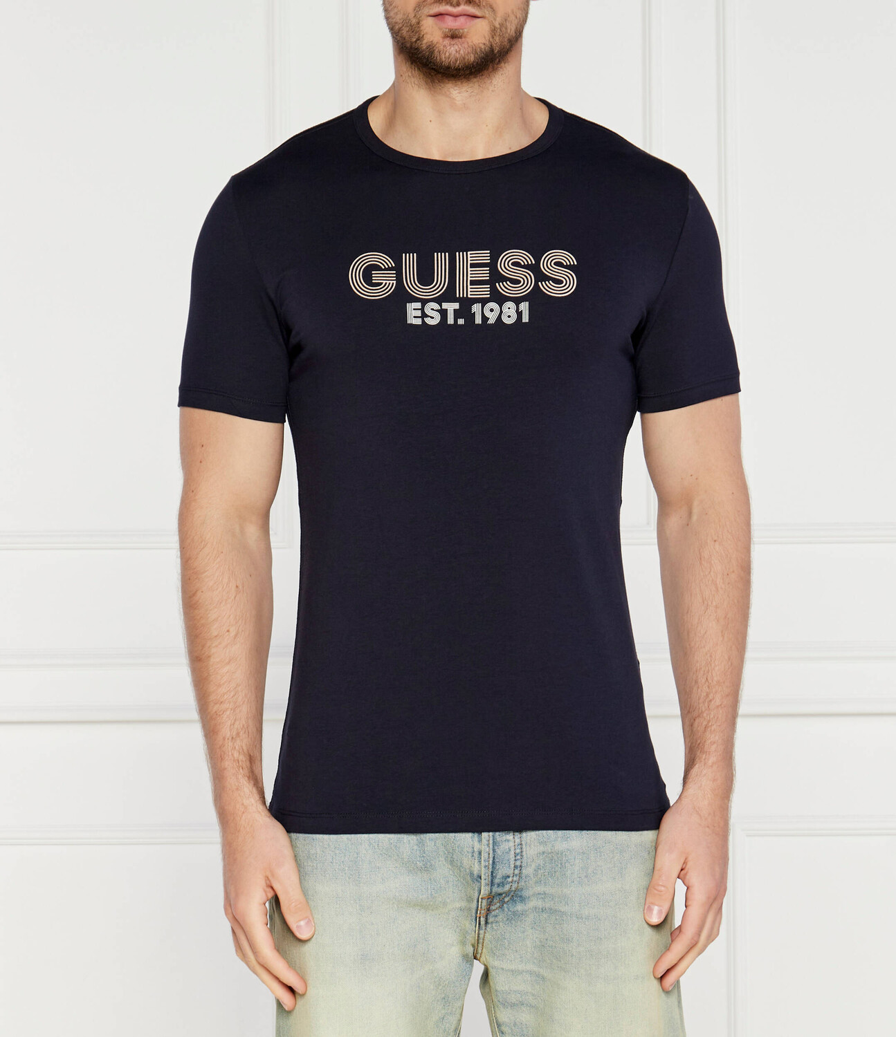 

Футболка GUESS Slim Fit, темно-синий