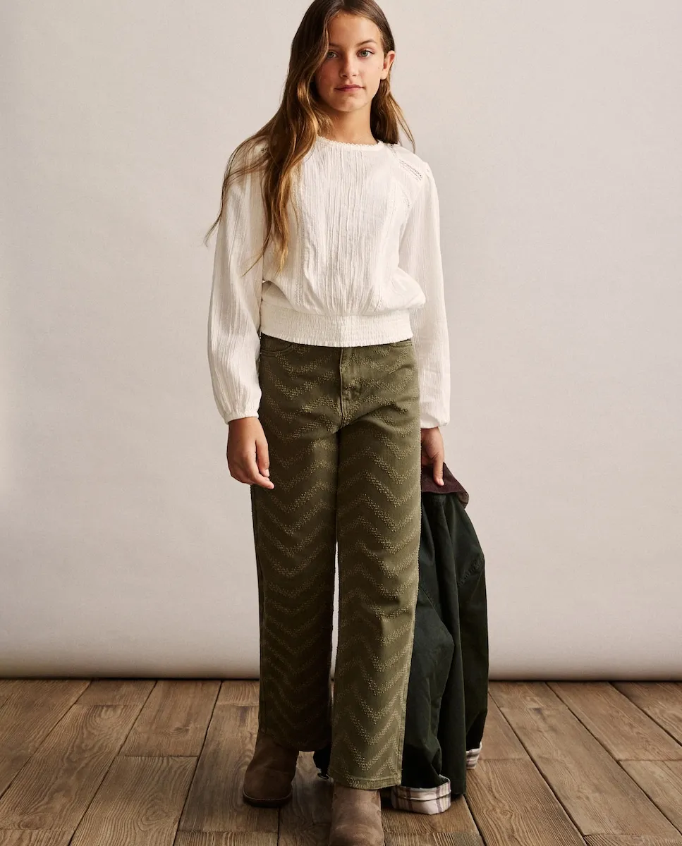 

Романтичная блузка для девочки с длинным рукавом, складками, рюшами и кружевом Coconut El Corte Inglés, экрю