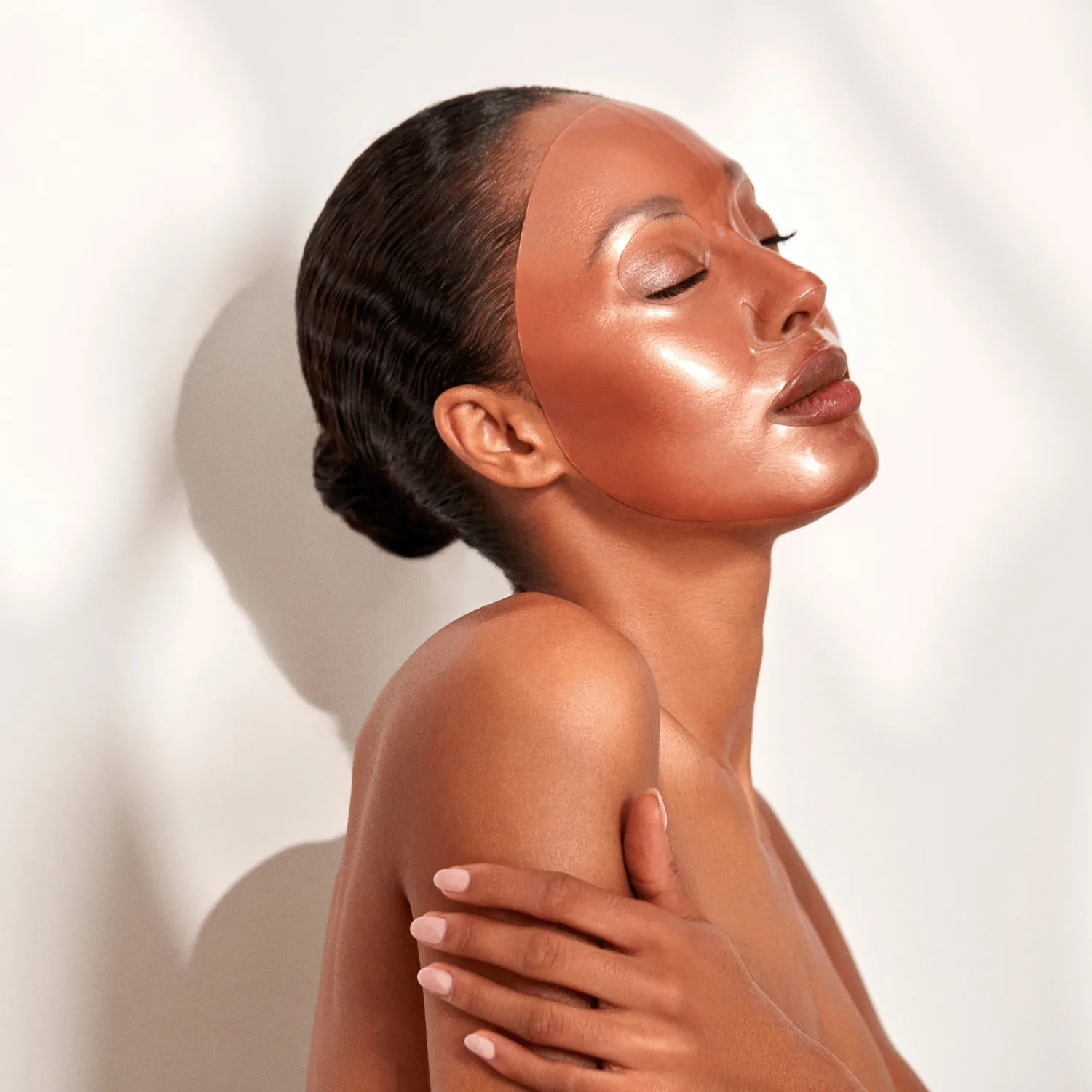 Эссенция 111Skin — Осветляющая Tuchmaske цвета розового золота, 150 мл — фото 3