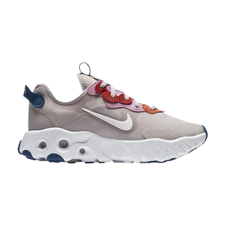 

Кроссовки Nike Wmns React Art3mis, фиолетовый