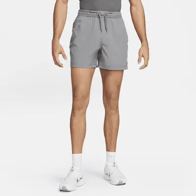 Шорты Nike Form, цвет Smoke Grey/Black